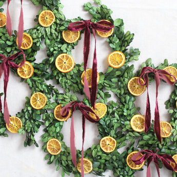 Good Tidings Wreath 11"