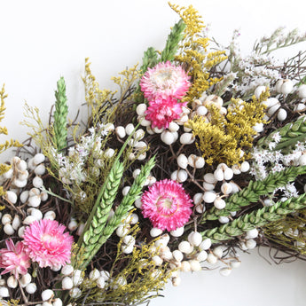 Meadow Blossom Wreath 20"